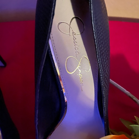 Jessica Simpson - Picture 3 of 4